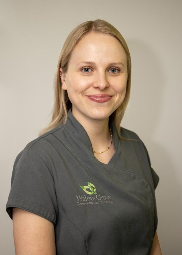 Robyn Ash, Osteopath